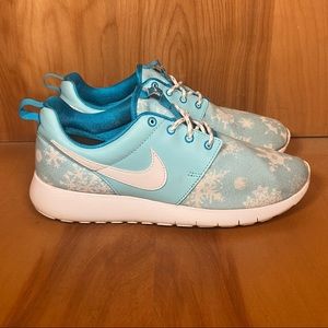 Nike Roshe One Print Athletic Shoes Youth 7 SEF1074
